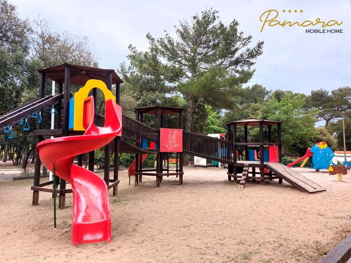 Pamara Mobile Home Biograd Na Moru Buitenkant foto