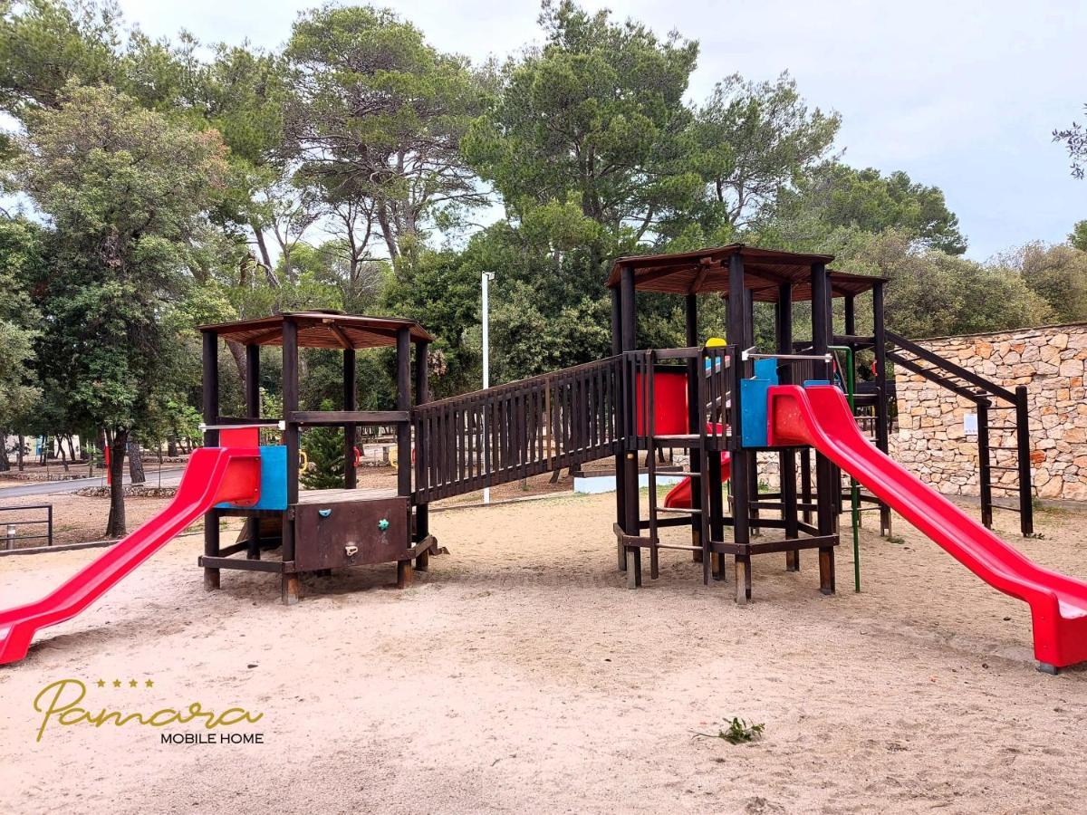 Pamara Mobile Home Biograd Na Moru Buitenkant foto