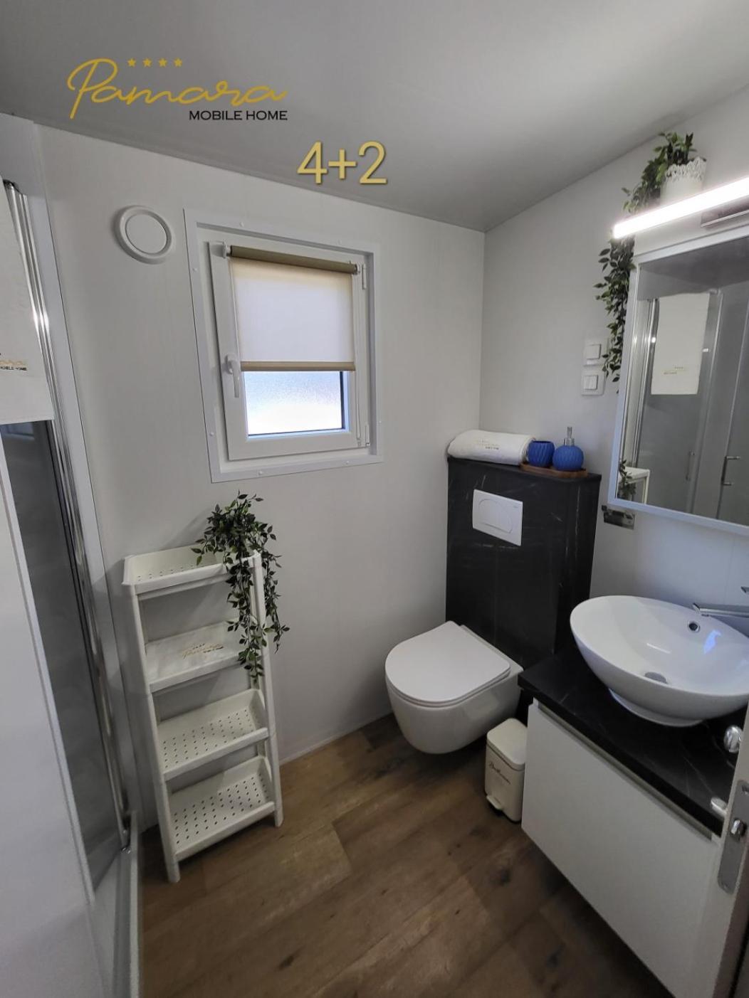 Pamara Mobile Home Biograd Na Moru Buitenkant foto